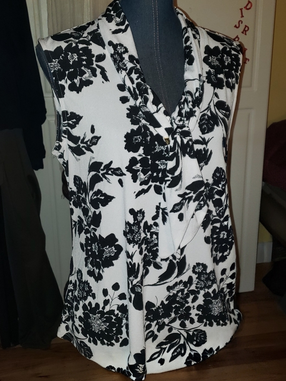 Black & White Floral Sleeveless Tie-Neck Blouse